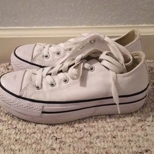 Converse Chuck Taylor All Star Lift Low Top